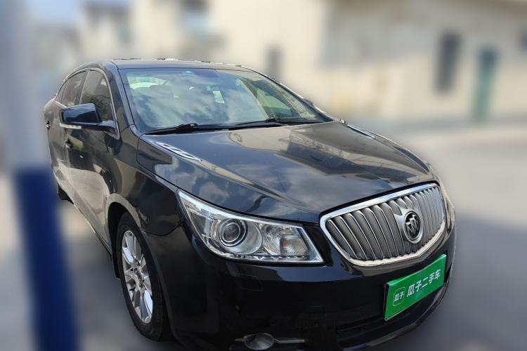 Used Buick LaCrosse 2012 2.4L SIDI Haoya Edition Front Right 45 Deg
