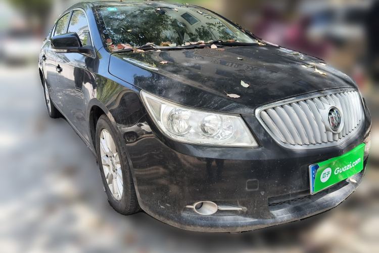 Used Buick LaCrosse 2012 2.4L SIDI Elegant Edition Front Right 45 Deg