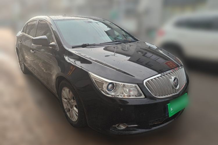 Used Buick LaCrosse 2012 2.4L SIDI Luxury Edition Front Right 45 Deg