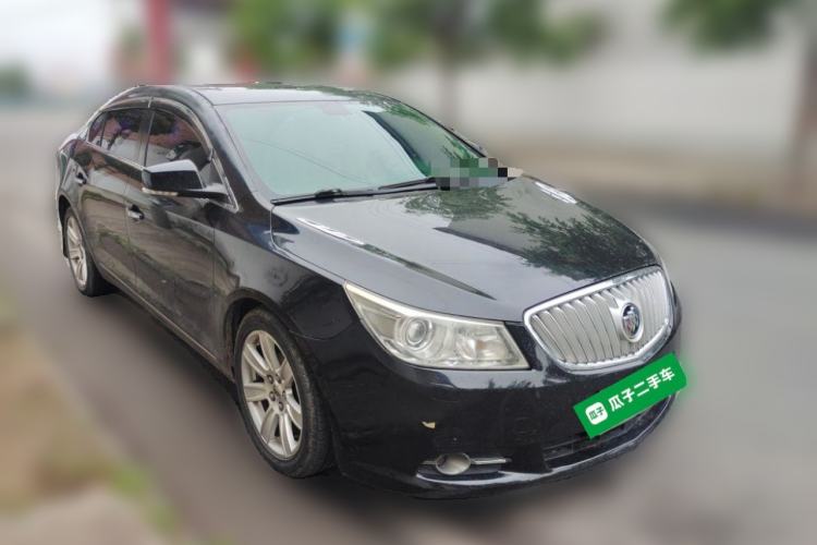 Used Buick LaCrosse 2012 2.4L SIDI Luxury Edition Front Right 45 Deg