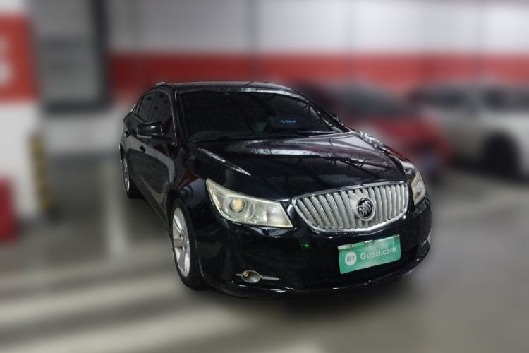 Used Buick LaCrosse 2012 2.4L SIDI Luxury Edition Front Right 45 Deg