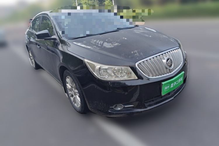 Used Buick LaCrosse 2012 2.4L SIDI Elegant Edition Front Right 45 Deg