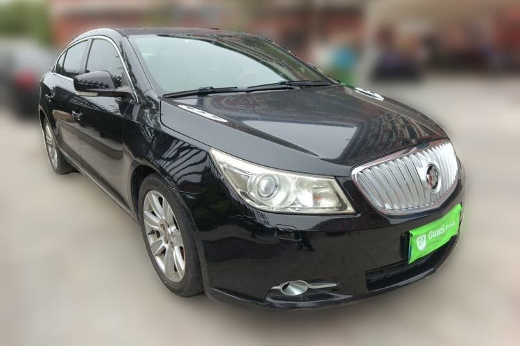 Used Buick LaCrosse 2012 2.4L SIDI Luxury Edition Front Right 45 Deg