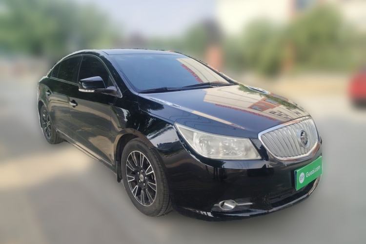 Used Buick LaCrosse 2012 2.4L SIDI Comfort Edition Front Right 45 Deg
