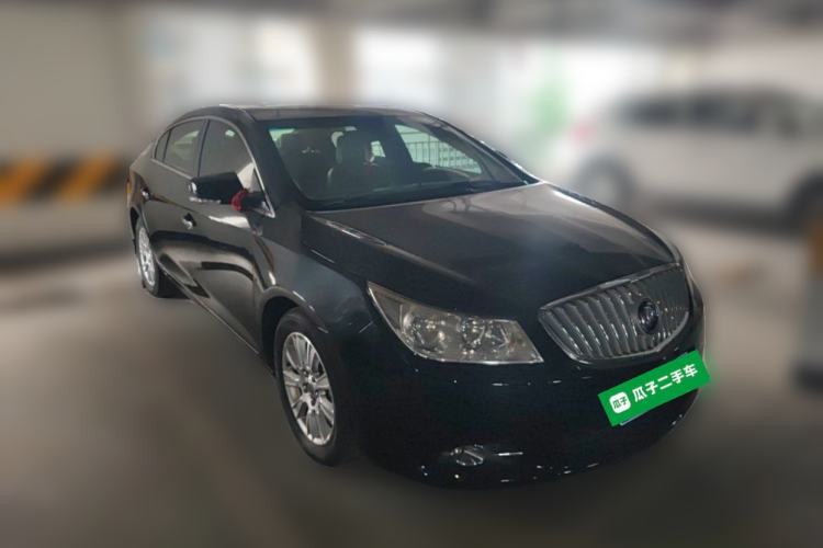 Used Buick LaCrosse 2012 2.4L SIDI Elegant Edition Front Right 45 Deg