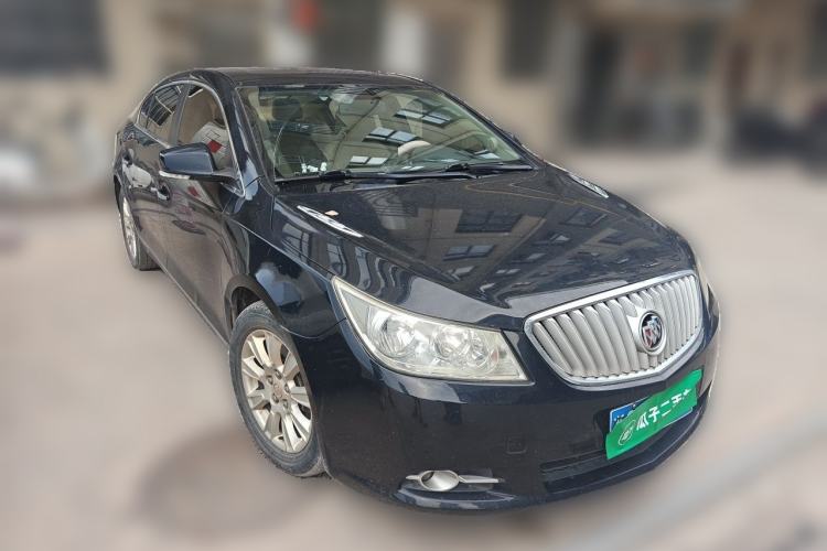 Used Buick LaCrosse 2012 2.4L SIDI Elegant Edition Front Right 45 Deg