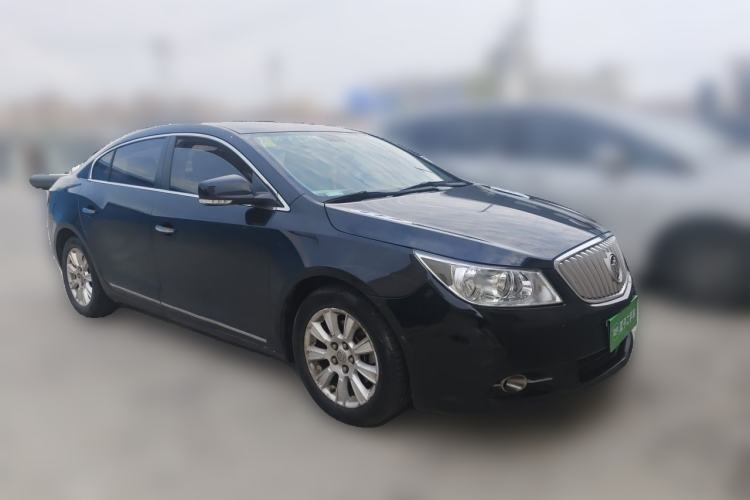 Used Buick LaCrosse 2012 2.4L SIDI Elegant Edition Front Right 45 Deg