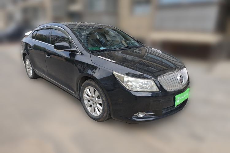 Used Buick LaCrosse 2012 2.4L SIDI Elegant Edition Front Right 45 Deg