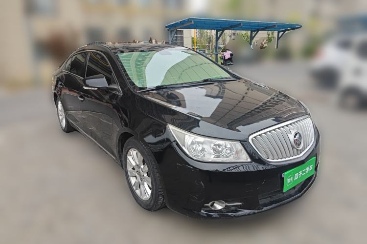 Used Buick LaCrosse 2012 2.4L SIDI Luxury Edition Front Right 45 Deg