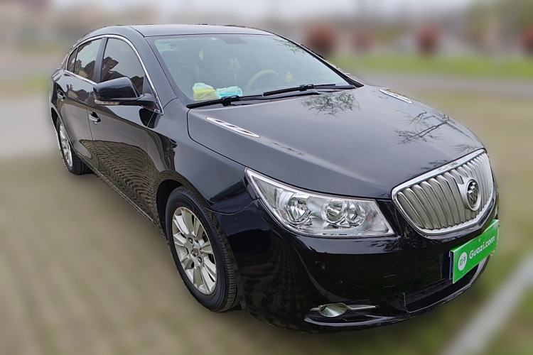 Used Buick LaCrosse 2012 eAssist 2.4L Elegance Edition Front Right 45 Deg