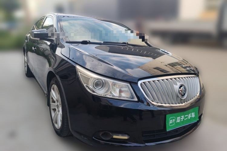 Used Buick LaCrosse 2012 2.4L SIDI Luxury Edition Front Right 45 Deg
