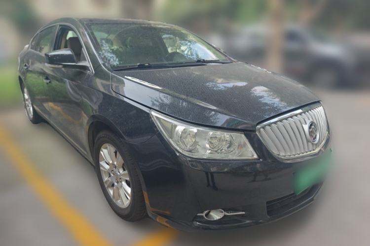 Used Buick LaCrosse 2012 2.4L SIDI Elegant Edition Front Right 45 Deg