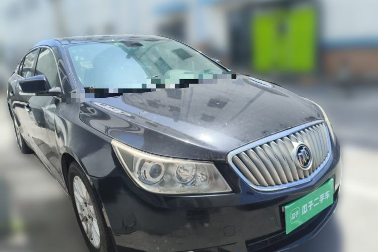 Used Buick LaCrosse 2012 2.4L SIDI Elegant Edition Front Right 45 Deg