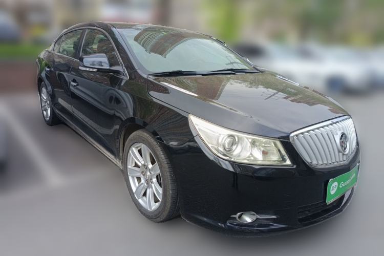 Used Buick LaCrosse 2012 2.4L SIDI Luxury Edition Front Right 45 Deg