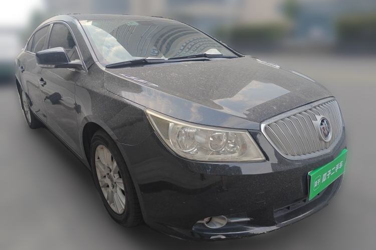 Used Buick LaCrosse 2012 2.4L SIDI Elegant Edition Front Right 45 Deg