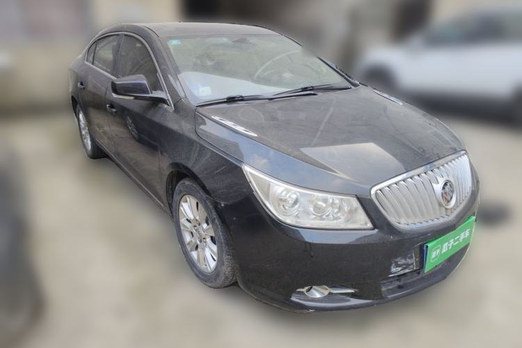 Used Buick LaCrosse 2012 2.4L SIDI Elegant Edition Front Right 45 Deg