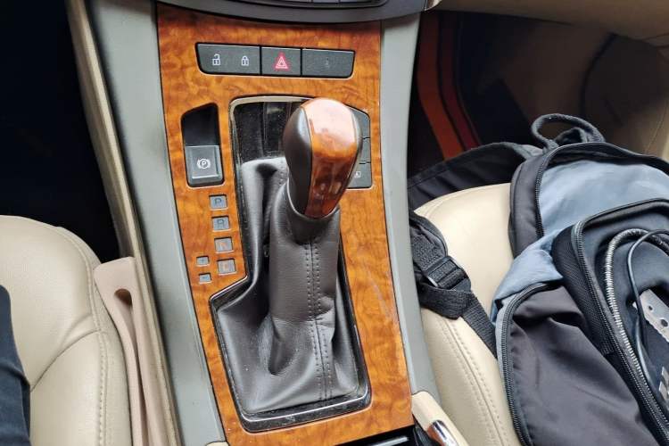 Used Buick LaCrosse 2012 2.4L SIDI Luxury Edition Gear Lever