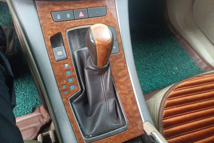 Used Buick LaCrosse 2012 eAssist 2.4L Elegance Edition Gear Lever