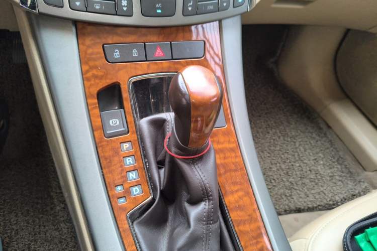 Used Buick LaCrosse 2012 2.4L SIDI Elegant Edition Gear Lever
