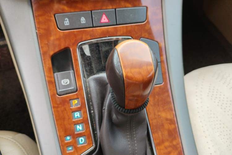 Used Buick LaCrosse 2012 2.4L SIDI Haoya Edition Gear Lever