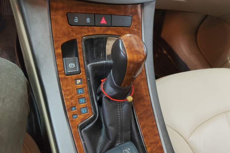 Used Buick LaCrosse 2012 2.4L SIDI Haoya Edition Gear Lever
