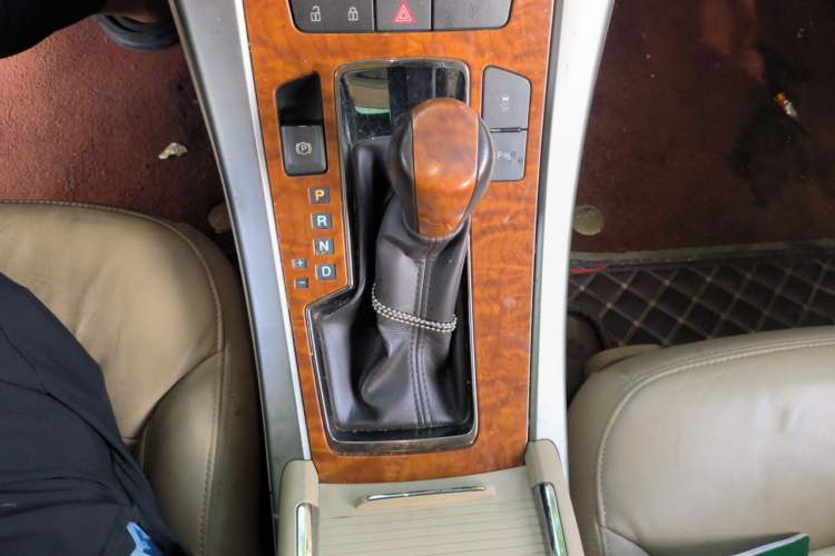 Used Buick LaCrosse 2012 2.4L SIDI Elegant Edition Gear Lever