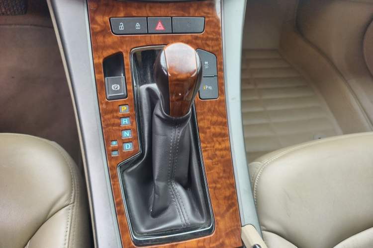 Used Buick LaCrosse 2012 2.4L SIDI Haoya Edition Gear Lever