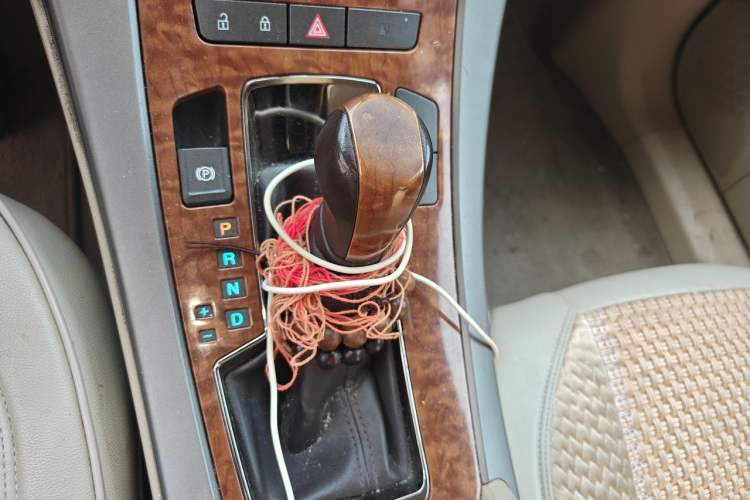 Used Buick LaCrosse 2012 2.4L SIDI Haoya Edition Gear Lever