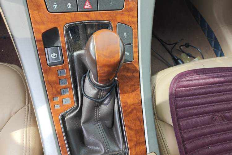 Used Buick LaCrosse 2012 2.4L SIDI Elegant Edition Gear Lever