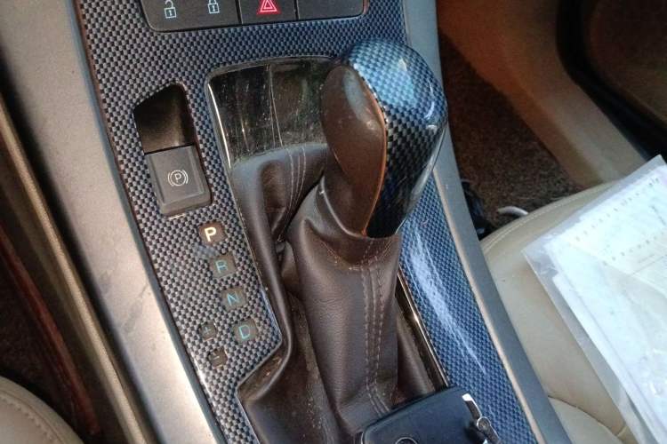 Used Buick LaCrosse 2012 2.4L SIDI Elegant Edition Gear Lever
