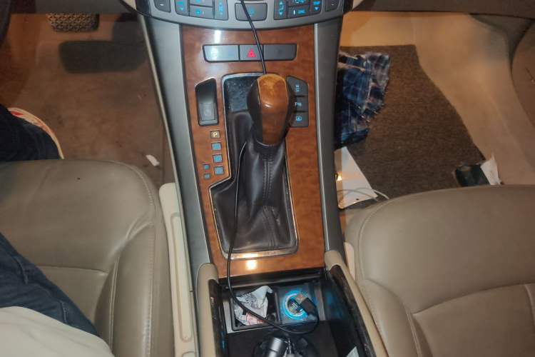 Used Buick LaCrosse 2012 2.4L SIDI Luxury Edition Gear Lever