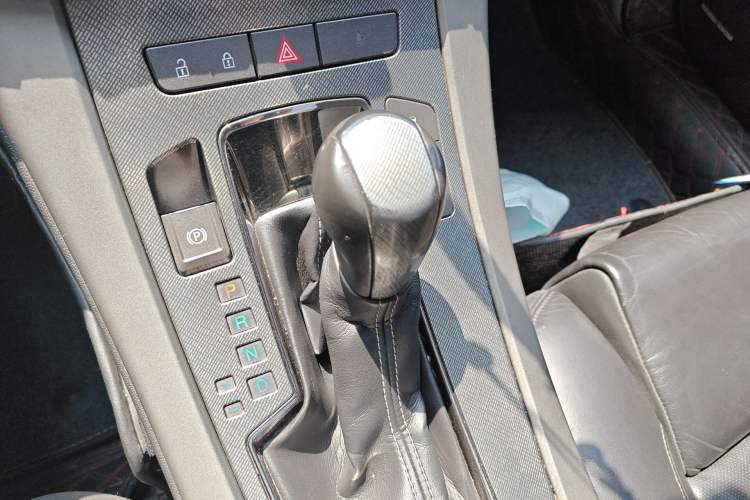 Used Buick LaCrosse 2012 3.0L Flagship Edition Gear Lever