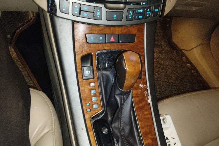 Used Buick LaCrosse 2012 2.4L SIDI Luxury Edition Gear Lever