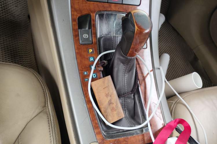 Used Buick LaCrosse 2012 2.4L SIDI Elegant Edition Gear Lever
