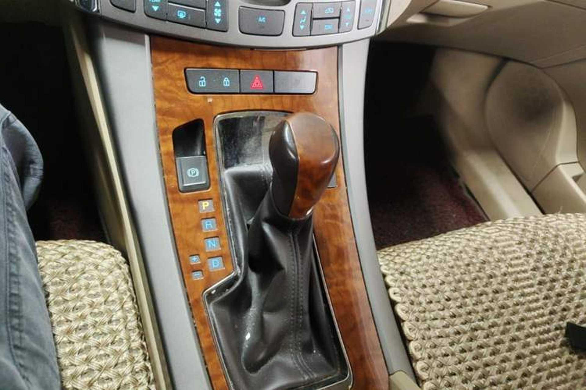 Used Buick LaCrosse 2012 2.4L SIDI Elegant Edition Gear Lever