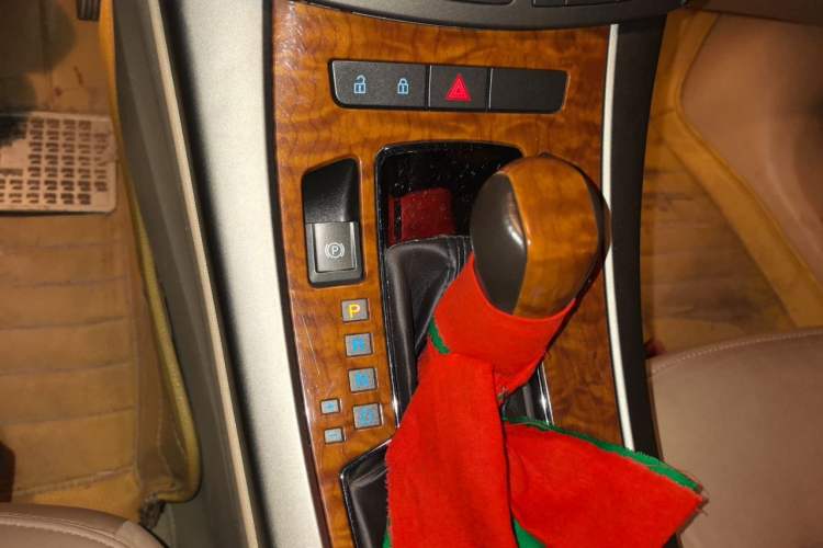 Used Buick LaCrosse 2012 2.4L SIDI Luxury Edition Gear Lever