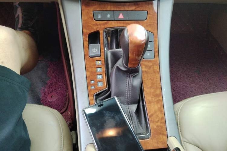 Used Buick LaCrosse 2012 2.4L SIDI Luxury Edition Gear Lever