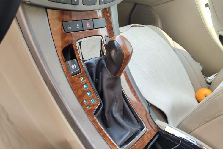 Used Buick LaCrosse 2012 2.4L SIDI Haoya Edition Gear Lever