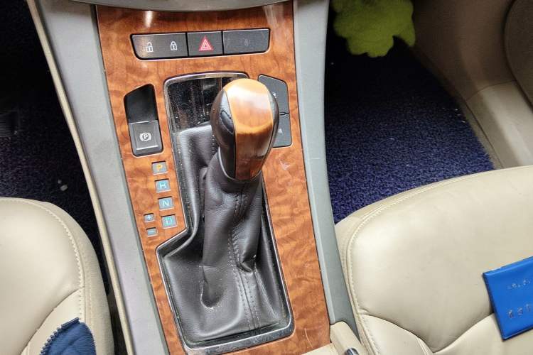Used Buick LaCrosse 2012 2.4L SIDI Elegant Edition Gear Lever