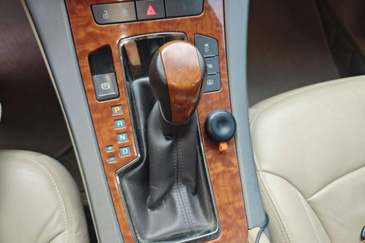 Used Buick LaCrosse 2012 2.4L SIDI Luxury Edition Gear Lever