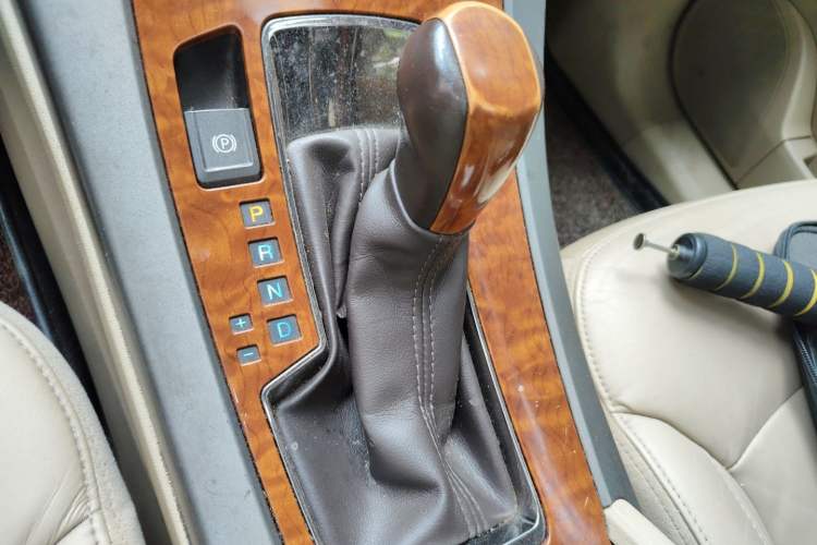Used Buick LaCrosse 2012 2.4L SIDI Haoya Edition Gear Lever