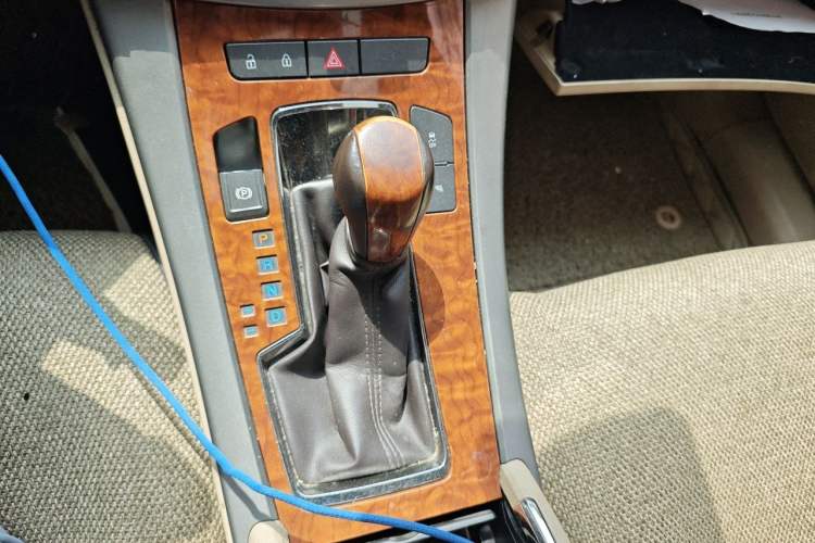 Used Buick LaCrosse 2012 2.4L SIDI Elegant Edition Gear Lever
