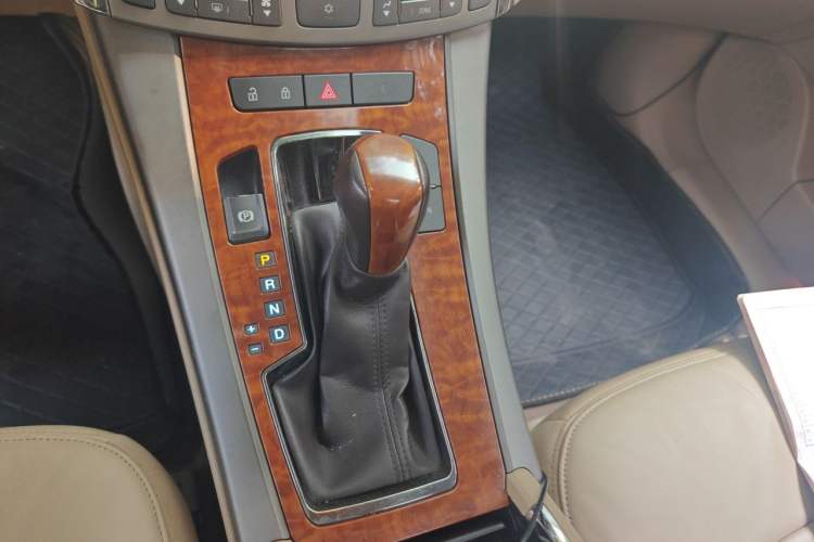 Used Buick LaCrosse 2012 2.4L SIDI Elegant Edition Gear Lever
