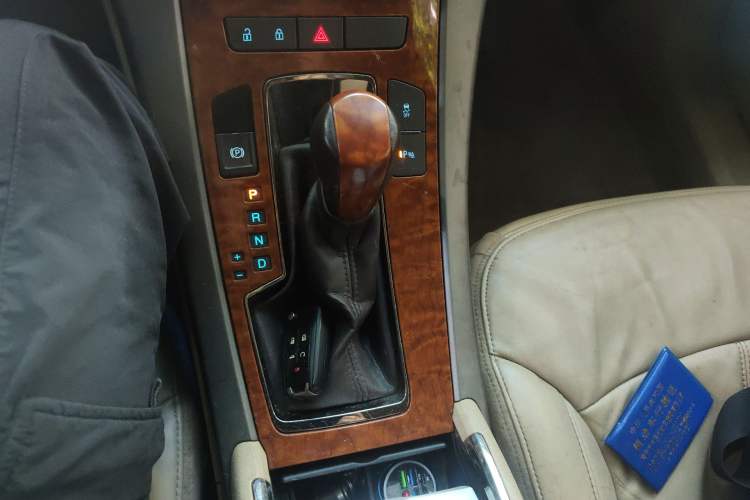 Used Buick LaCrosse 2012 2.0T Haoya Edition Gear Lever