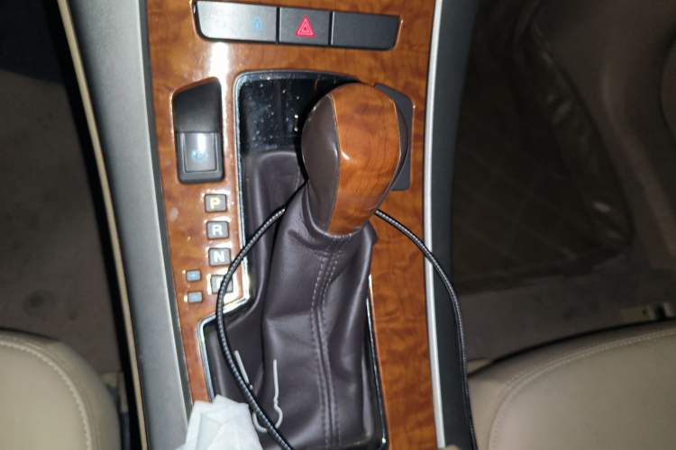 Used Buick LaCrosse 2012 2.4L SIDI Elegant Edition Gear Lever