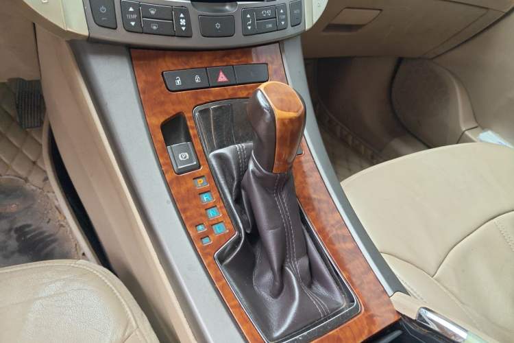 Used Buick LaCrosse 2012 2.4L SIDI Elegant Edition Gear Lever
