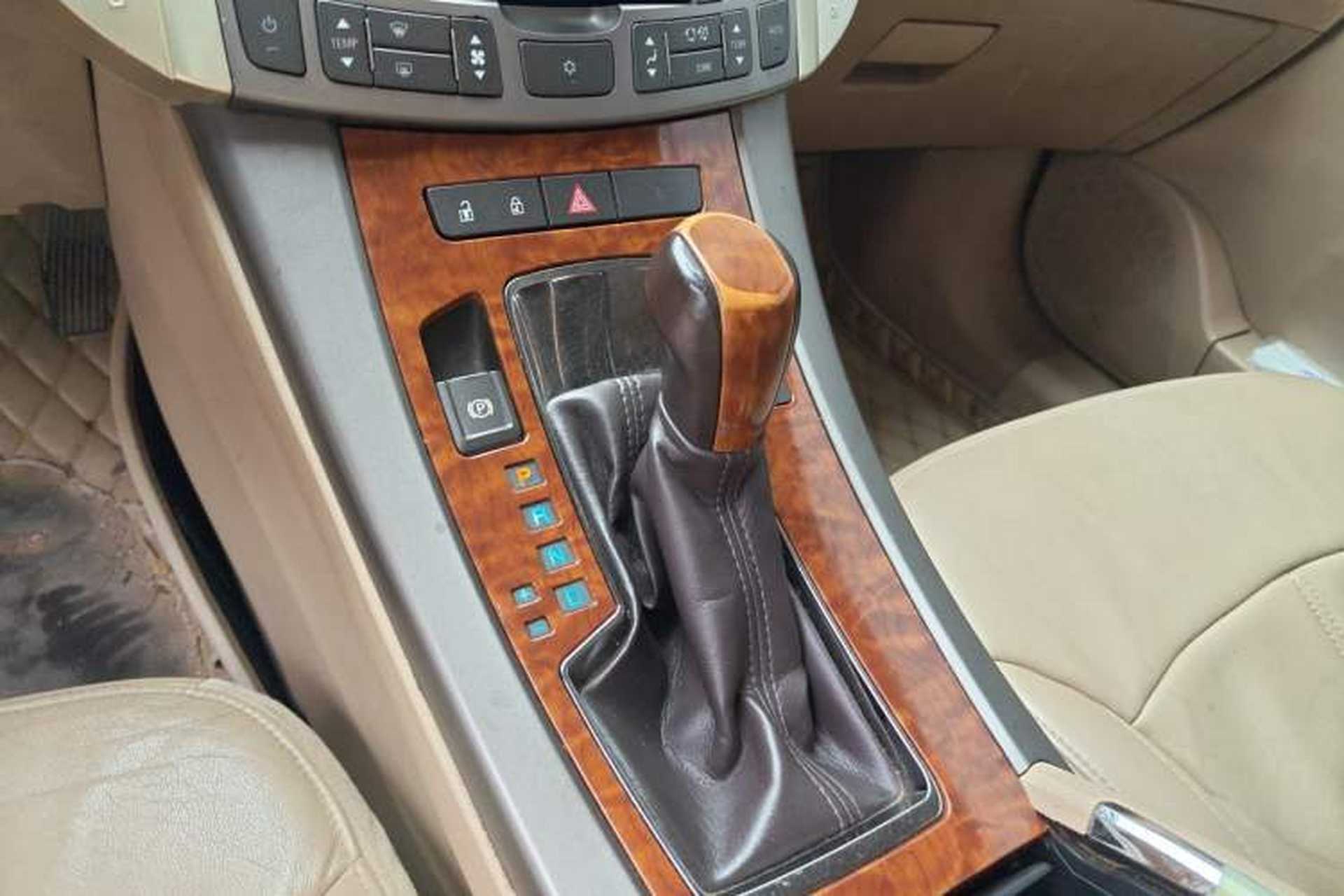 Used Buick LaCrosse 2012 2.4L SIDI Elegant Edition Gear Lever