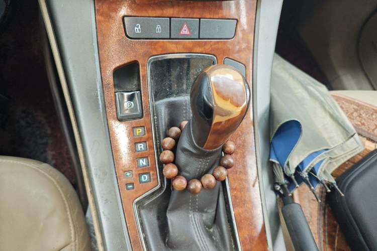 Used Buick LaCrosse 2012 2.4L SIDI Luxury Edition Gear Lever
