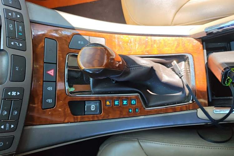 Used Buick LaCrosse 2012 eAssist 2.4L Luxury Edition Gear Lever