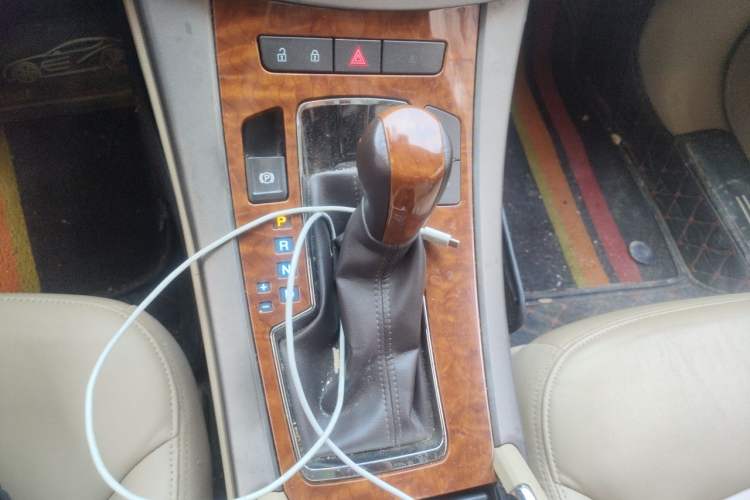 Used Buick LaCrosse 2012 2.4L SIDI Elegant Edition Gear Lever
